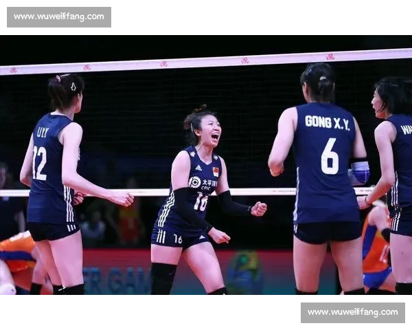 丁霞 8 连发引爆赛场!发球如利刃破敌,中国女排强势开局 丁霞 8 连发引爆赛场!发球如利刃破敌,中国女排强势开局