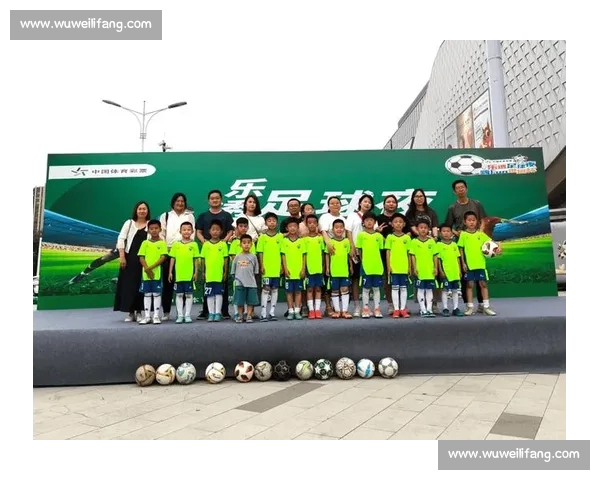 世俱杯裁判视角引热议：微型摄像头 + 实时回放 球迷点赞沉浸式观赛